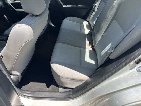 Used 2016 Toyota Corolla LE FWD image 13