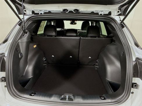 New 2026 Jeep Compass Limited image 18