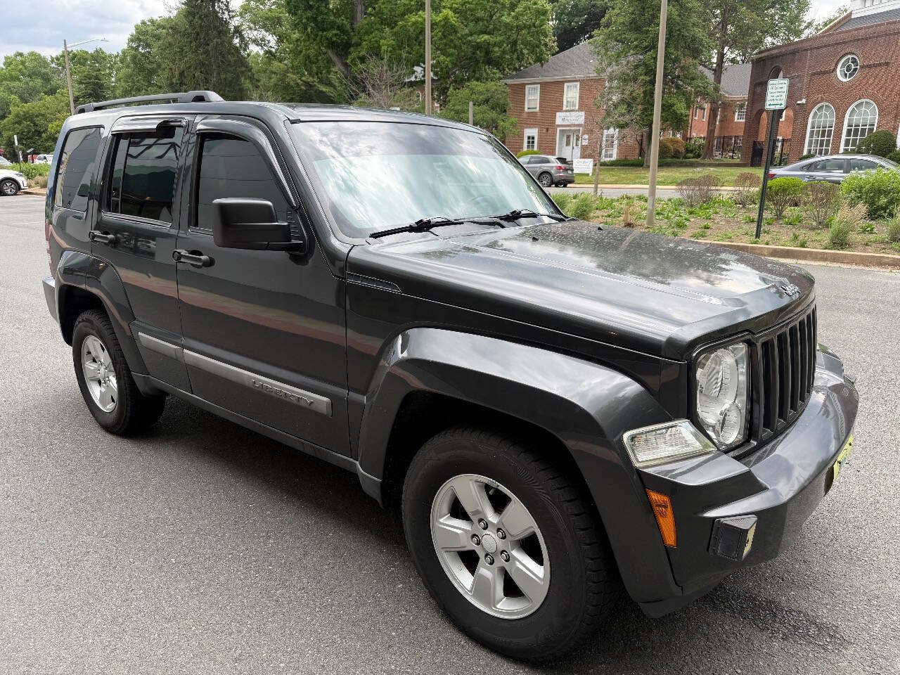 Used 2011 Jeep Liberty Sport w/ Popular Equipment Group AWD/4WD image 8