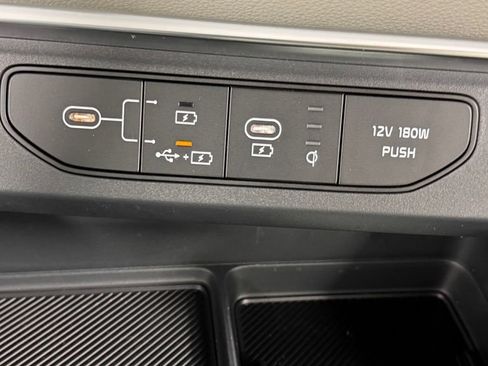 New 2026 Kia Carnival EX FWD image 30