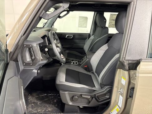 New 2026 Ford Bronco 4-Door AWD/4WD image 28