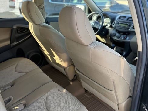 Used 2012 Toyota RAV4 image 23