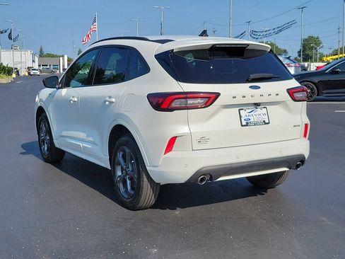 Certified 2024 Ford Escape ST-Line w/ Tech Pack #1 AWD/4WD image 4