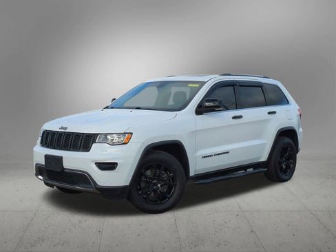 Used 2019 Jeep Grand Cherokee Limited w/ Trailer Tow Group IV image 1