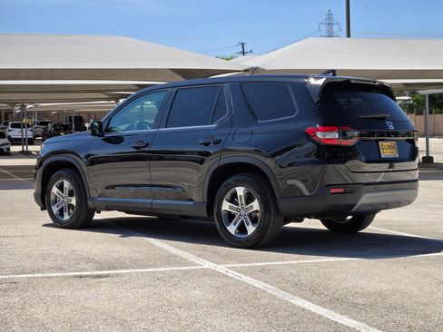 Used 2025 Honda Pilot EX-L image 5