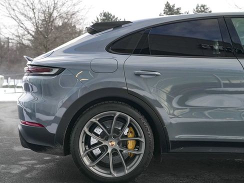 Used 2024 Porsche Cayenne Turbo GT AWD/4WD image 10