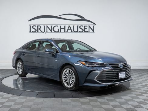 Used 2021 Toyota Avalon Limited w/ Protection Package (TMS) FWD image 3