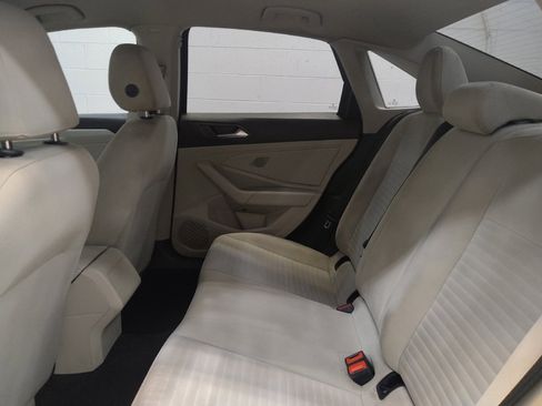 Used 2025 Volkswagen Jetta S image 18