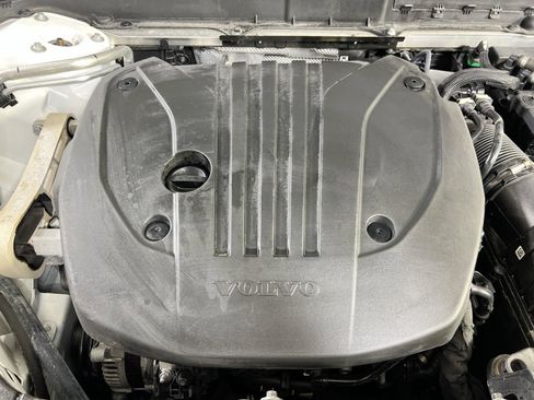 Used 2023 Volvo XC90 B5 Core w/ Protection Package Premier image 31