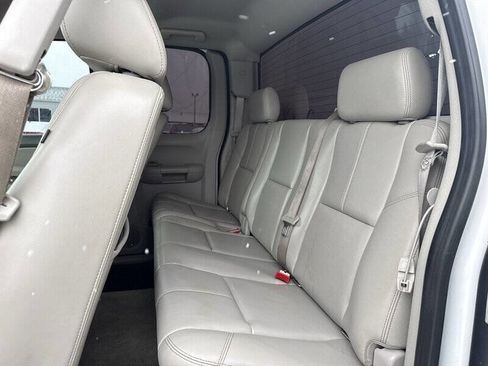 Used 2010 Chevrolet Silverado 1500 LTZ w/ Convenience Package AWD/4WD image 16