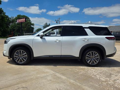 Used 2025 Nissan Pathfinder SL w/ SL Premium Package AWD/4WD image 7