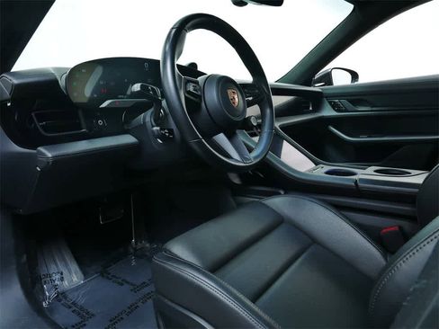 Used 2020 Porsche Taycan Turbo image 4