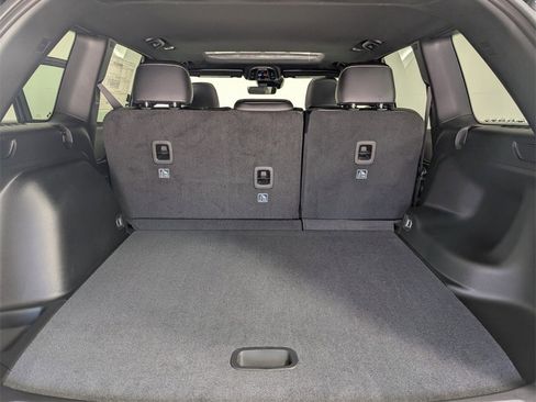 New 2025 Jeep Grand Cherokee Altitude image 27