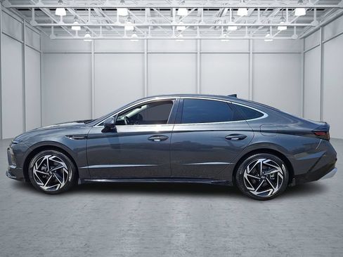 Used 2025 Hyundai Sonata SEL FWD image 7