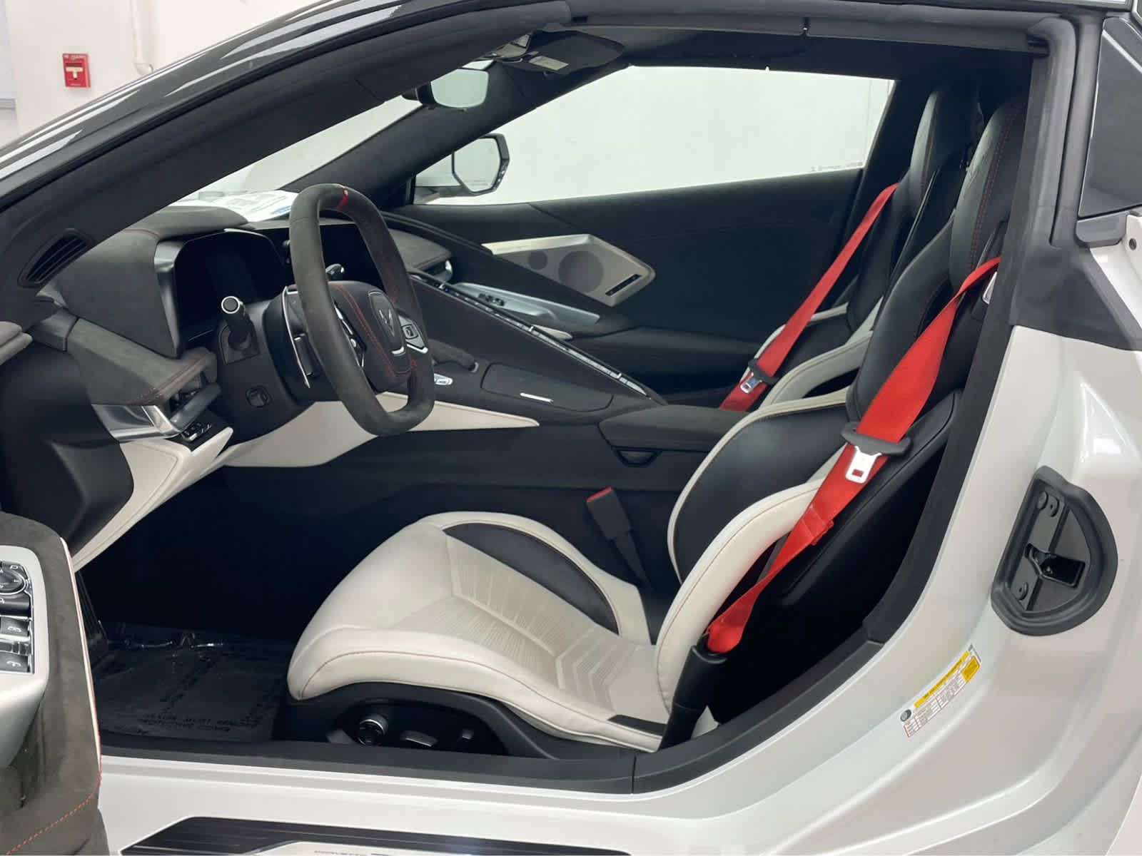 Certified 2023 Chevrolet Corvette Stingray Premium Conv w/ Z51 Performance Package RWD image 8
