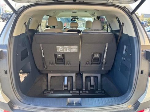 New 2026 Kia Carnival EX FWD image 6
