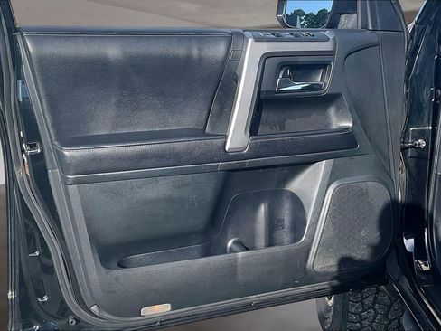 Used 2016 Toyota 4Runner SR5 RWD image 19