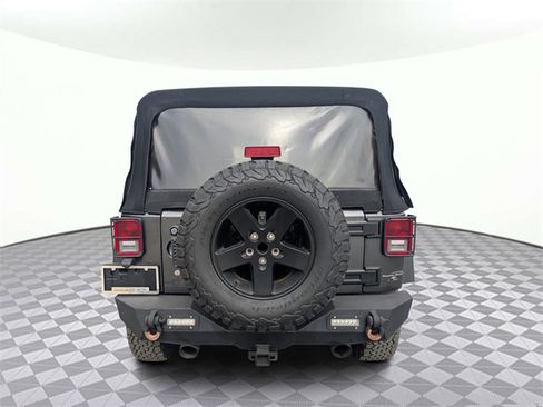 Used 2017 Jeep Wrangler Unlimited Sport image 5