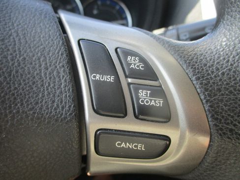Used 2011 Subaru Forester 2.5X w/ Alloy Wheel Value Pkg AWD/4WD image 30