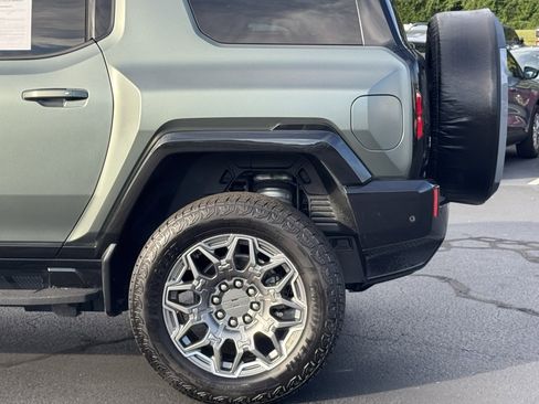 Used 2024 GMC Hummer EV 3X image 44