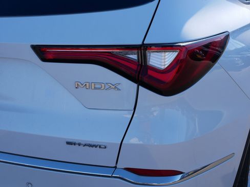 Used 2022 Acura MDX SH-AWD w/ Advance Package image 17