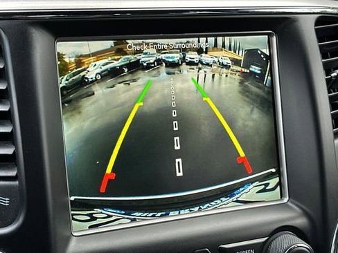 Used 2018 Jeep Grand Cherokee Limited image 18