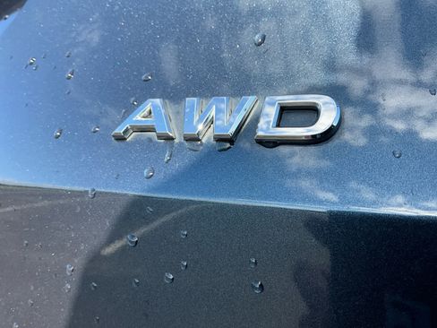 Used 2016 Nissan Rogue S AWD/4WD image 19