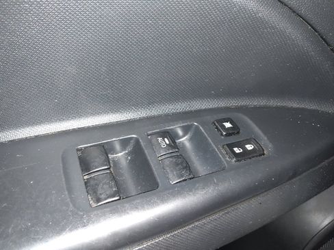 Used 2020 Mitsubishi Mirage ES image 27