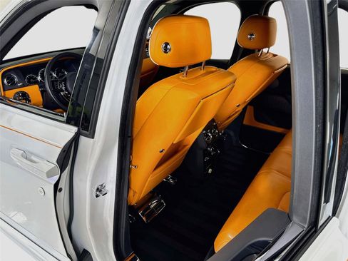 Used 2021 Rolls-Royce Cullinan AWD/4WD image 27