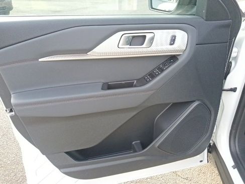New 2026 Ford Explorer Active image 11