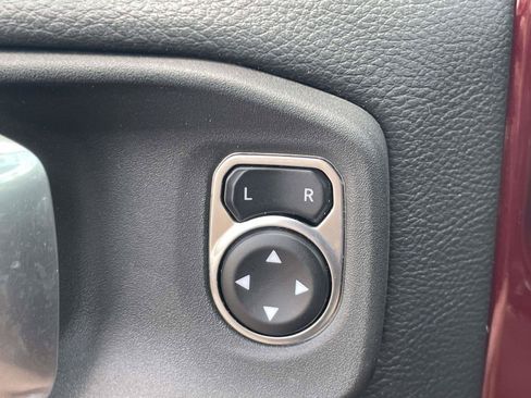 Used 2021 Jeep Gladiator Rubicon w/ Cold Weather Group AWD/4WD image 34