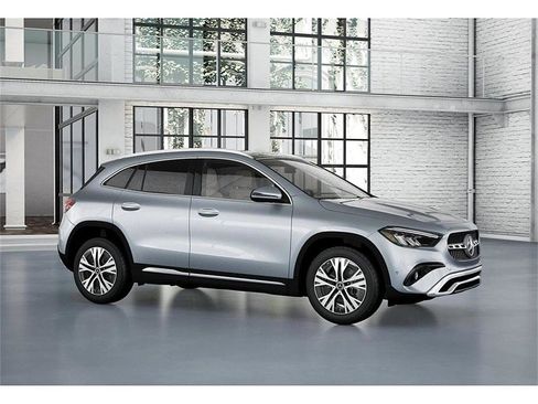 New 2026 Mercedes-Benz GLA 250 4MATIC image 13