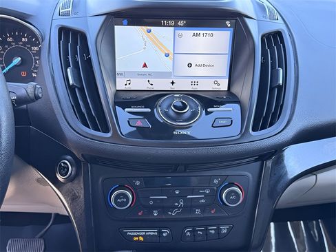 Used 2018 Ford Escape Titanium image 25