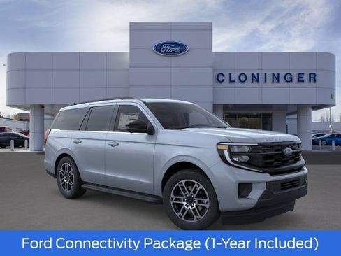 New 2026 Ford Expedition Active RWD image 7