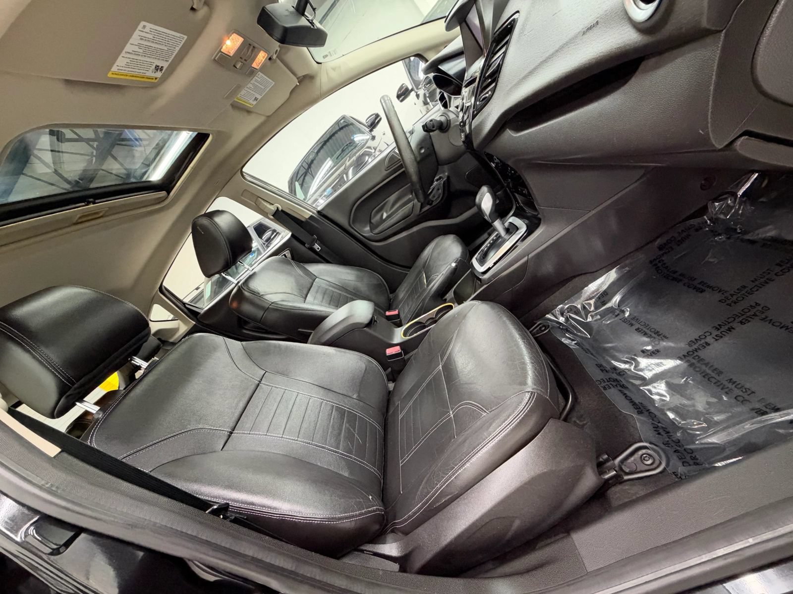 Used 2014 Ford Fiesta Titanium FWD image 24