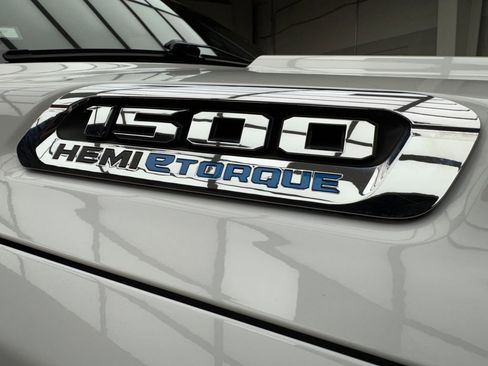 Used 2022 RAM 1500 Big Horn AWD/4WD image 7