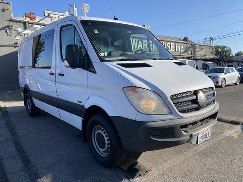 Used 2012 Mercedes-Benz Sprinter 2500 w/ Additional Battery Pkg image 7