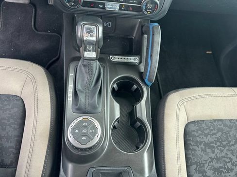 Used 2023 Ford Bronco Wildtrak AWD/4WD image 27