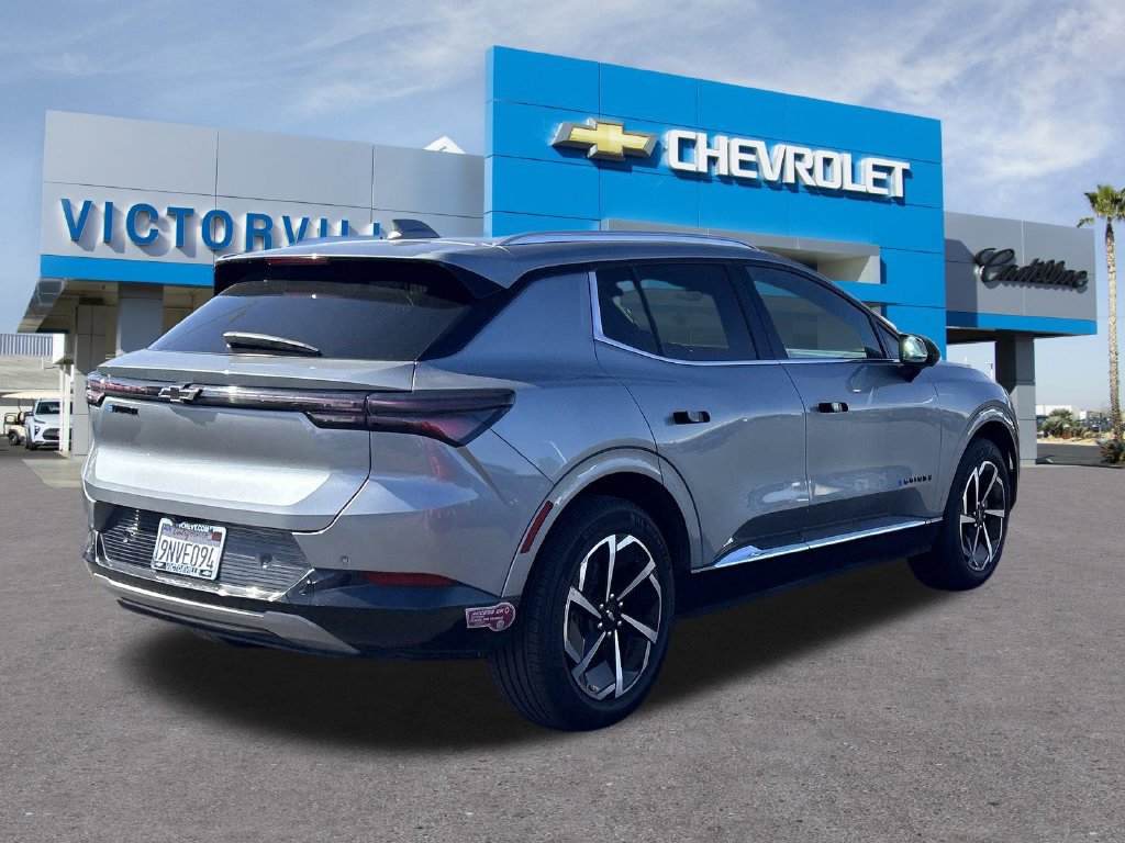 Used 2024 Chevrolet Equinox EV LT w/ LPO, Blackout Package FWD image 13