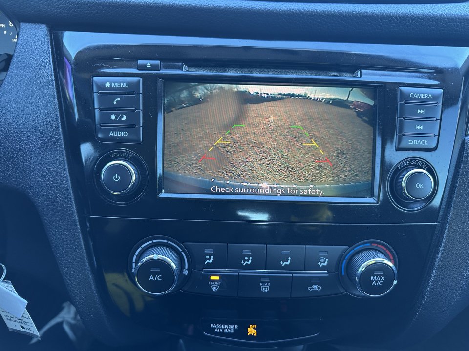 Used 2019 Nissan Rogue Sport S w/ Appearance Package FWD image 11