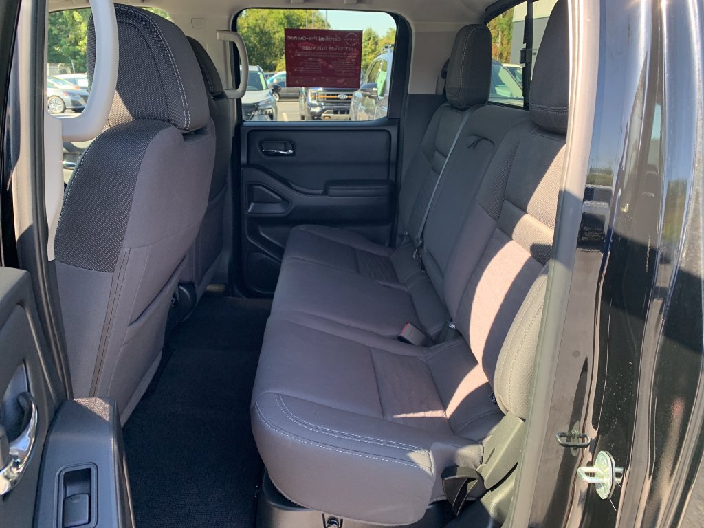 Certified 2022 Nissan Frontier SV RWD image 23