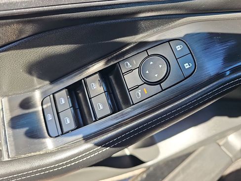 Certified 2024 Nissan Rogue SV image 27