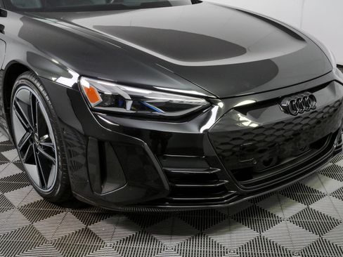 Used 2023 Audi RS e-tron GT w/ Ceramic Brake Package AWD/4WD image 38