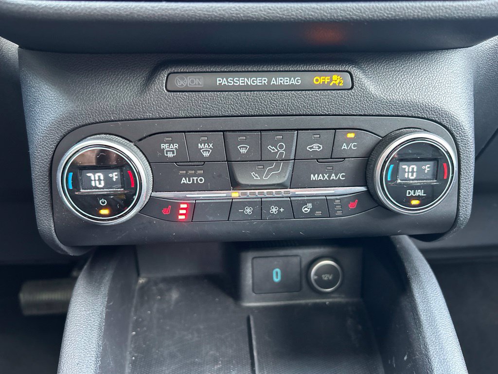 Used 2020 Ford Escape Titanium AWD/4WD image 21