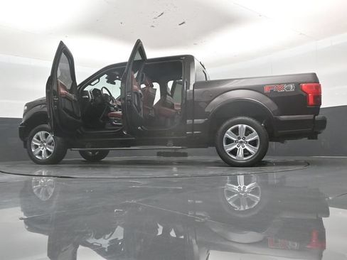Used 2018 Ford F150 Platinum w/ Equipment Group 701A Luxury AWD/4WD image 60