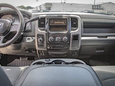 Used 2018 RAM 2500 Tradesman w/ Chrome Appearance Group AWD/4WD image 21