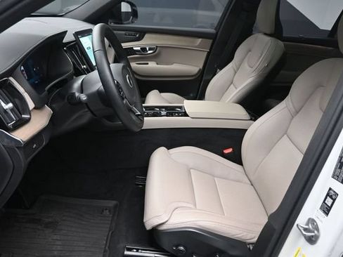 Certified 2026 Volvo XC90 B6 Ultra w/ Protection Package Premier AWD/4WD image 18
