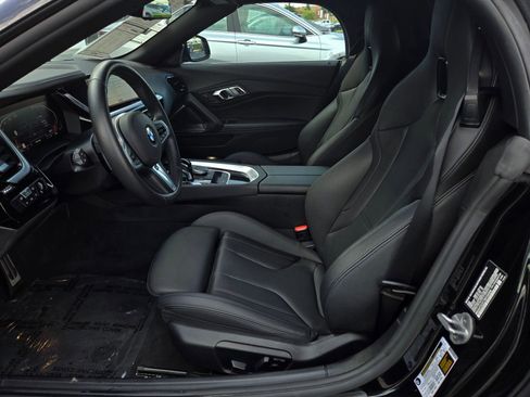 Used 2026 BMW Z4 sDrive30i RWD image 12