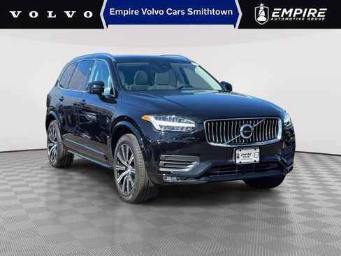 Used 2023 Volvo XC90 B5 Core w/ Protection Package Premier image 1