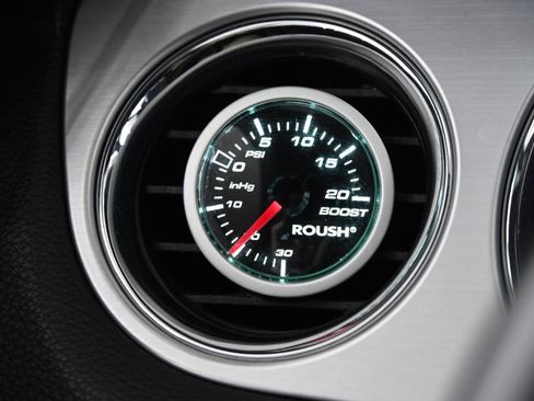 Used 2013 Ford Mustang GT Premium w/ Brembo Brake Pkg RWD image 27